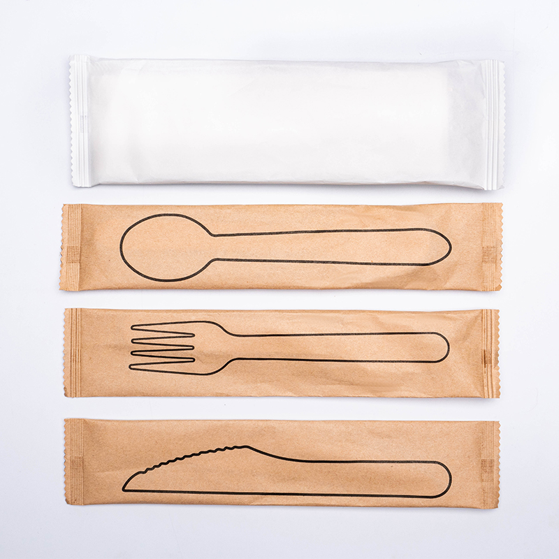 কাঠের থালাবাসন